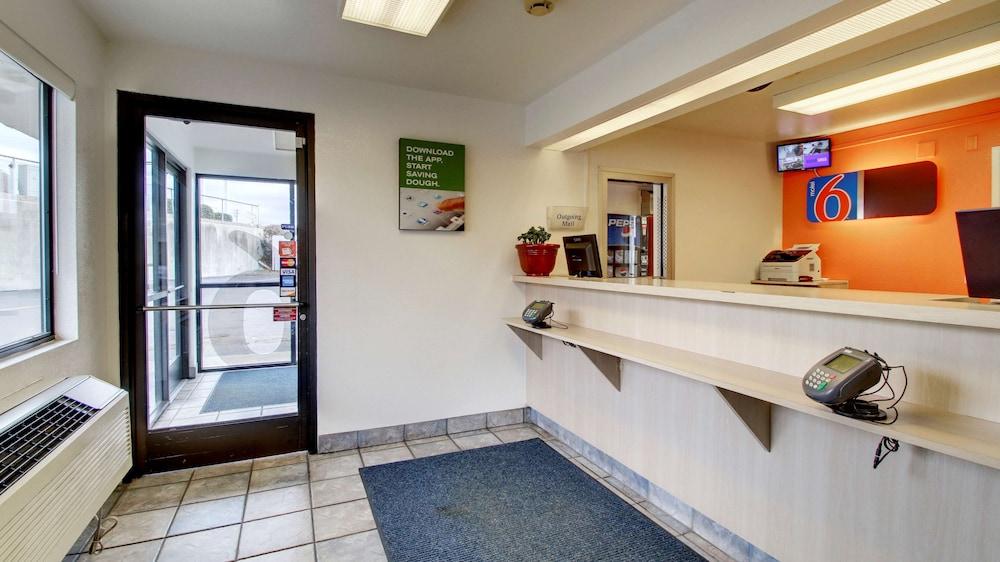 Motel 6 Elizabethtown Buitenkant foto